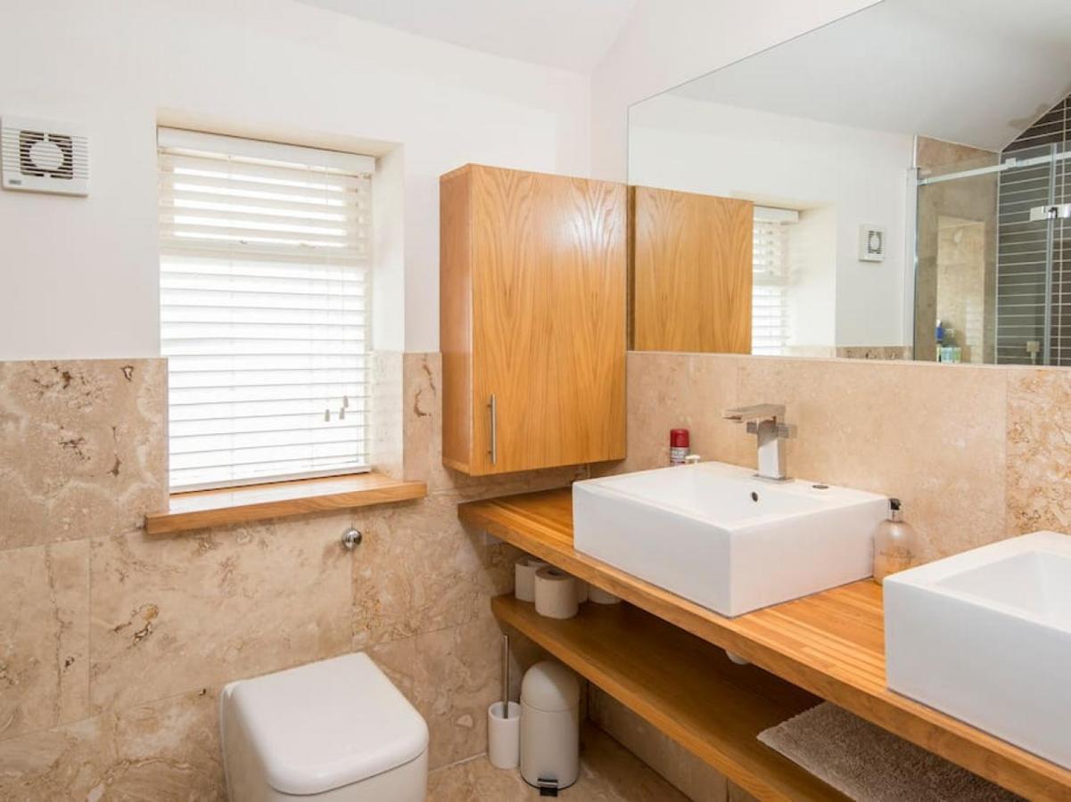 Spacious 4 Bedroom Character Home In Pontcanna Cardiff Kültér fotó
